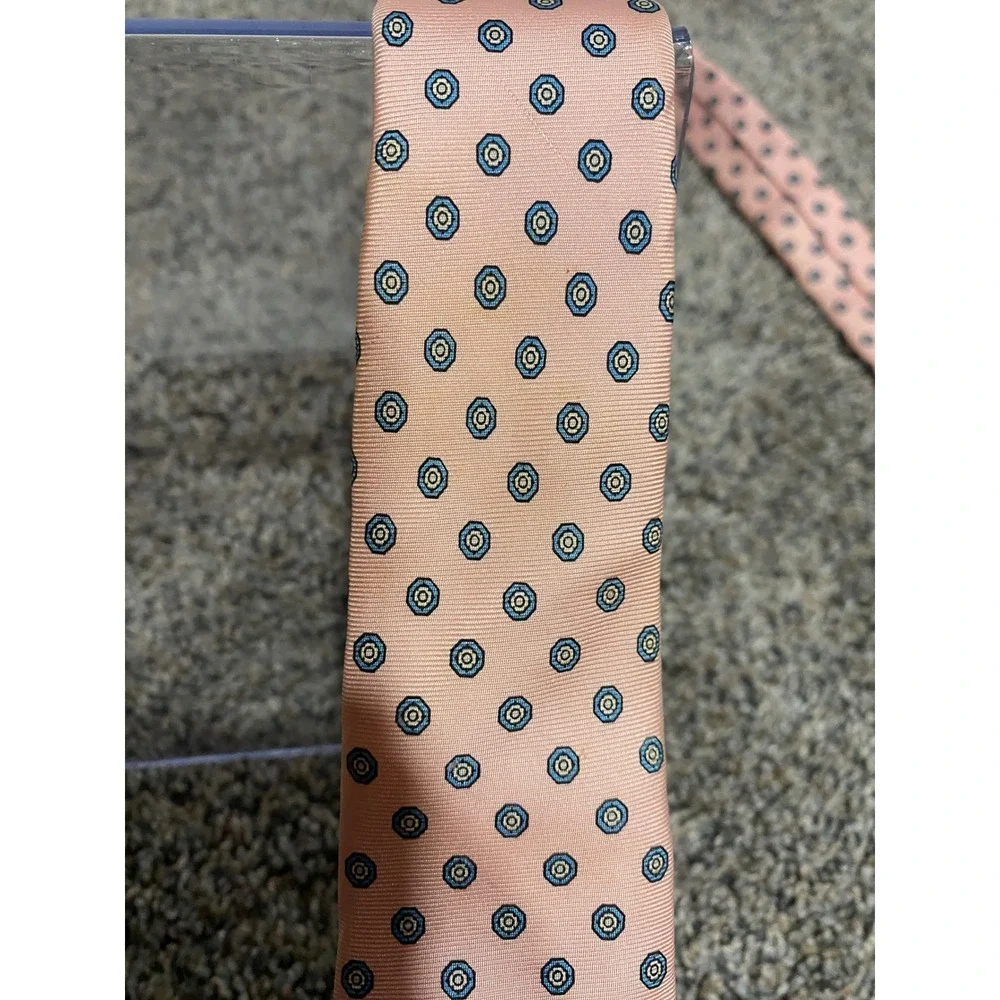 Necktie Accents by Hyatt Mens Peach Fair Silk Geometric Medallion One Size